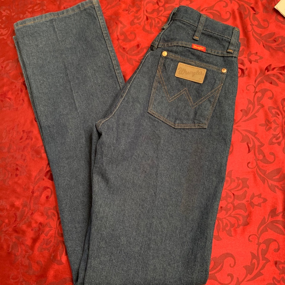 Wrangler straight leg jeans